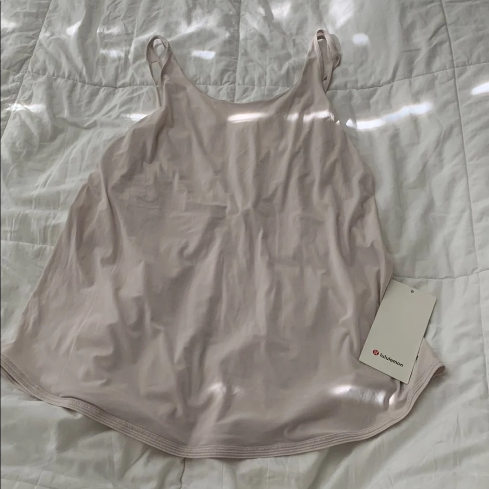 Lululemon let it slip tank 10